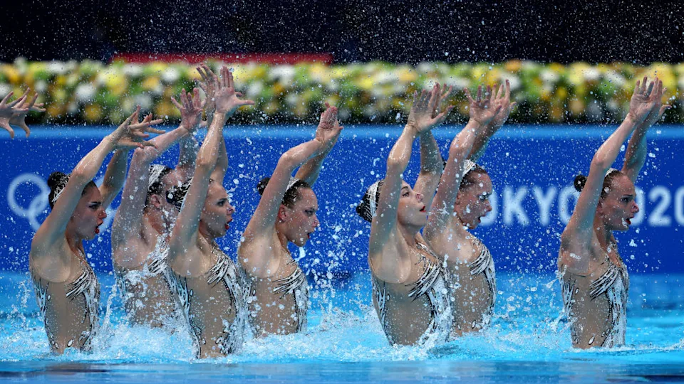 Paris artistic swimming